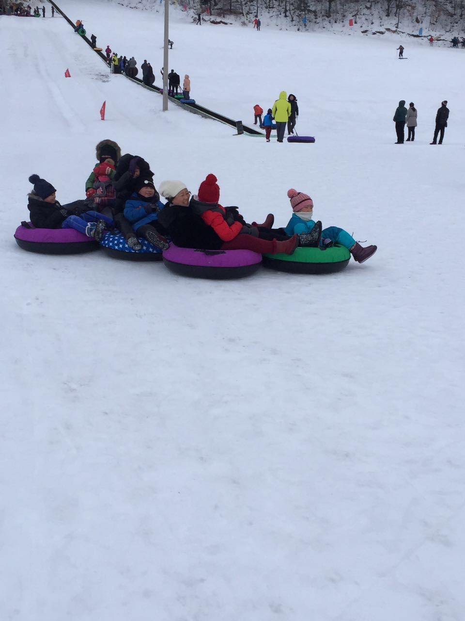 黑龍江大灣滑雪場(chǎng)冰雪樂園成功開幕，河北迪特加油助威